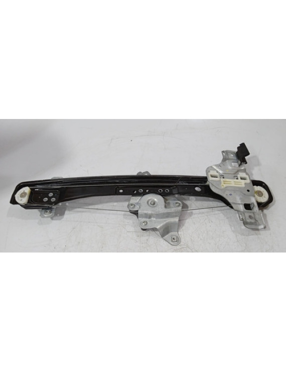 Máquina Vidro Dianteiro Direito Spin 2012 2013 2014 A 2017