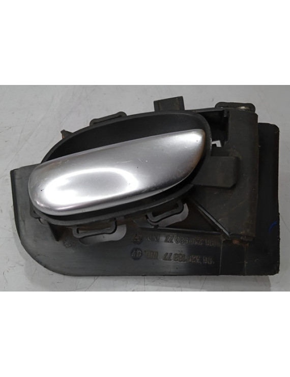 Maçaneta Interna Direita Peugeot 206 207 2008 - 2014 Preto Dianteira/traseira