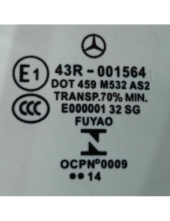 Vidro Vigia Traseiro Esquerdo Mercedes Gla200 2016 - 2019