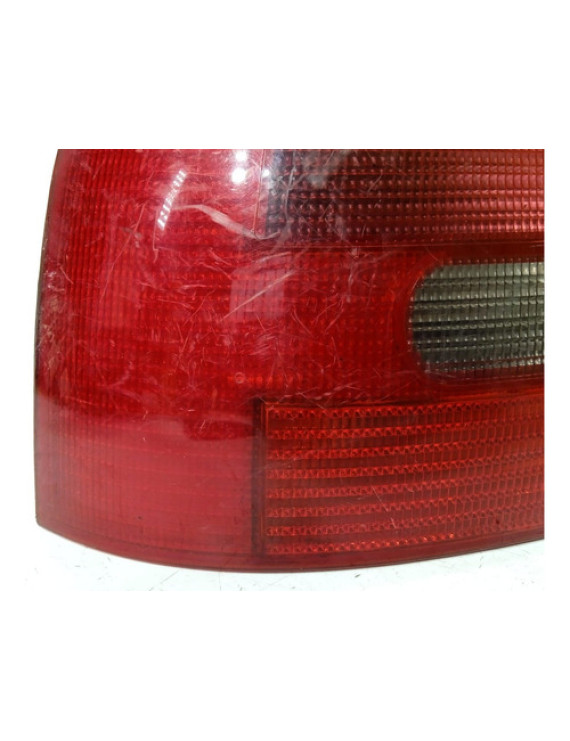 Lanterna Esquerda Audi A3 1996 1997 1998 1999 2000 Esquerdo/motorista Vermelho