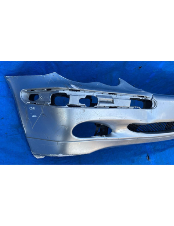 Parachoque Dianteiro Mercedes C200 2000 A 2006 Detalhe Prateado