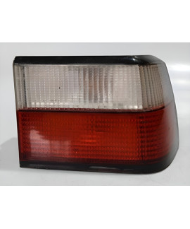 Lanterna Direita Xantia 1994 1995 1996 1997 1998 1999 Direito/passageiro Vermelho