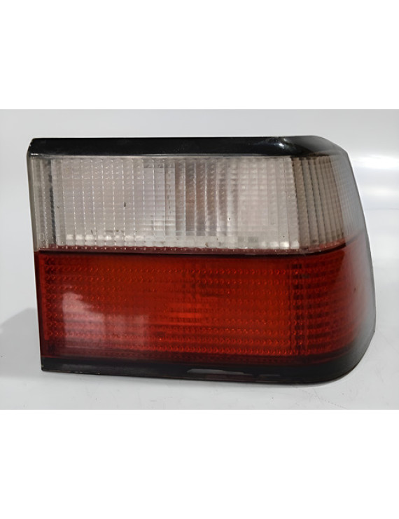 Lanterna Direita Xantia 1994 1995 1996 1997 1998 1999 Direito/passageiro Vermelho