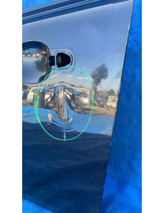 Porta Dianteira Esquerda Volvo C30 2007 A 2013 / Detalhe