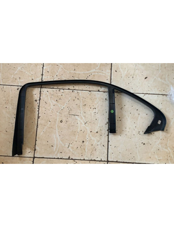 Moldura Interna Porta Tras. Esq. Benz C180 2012 A2047350171