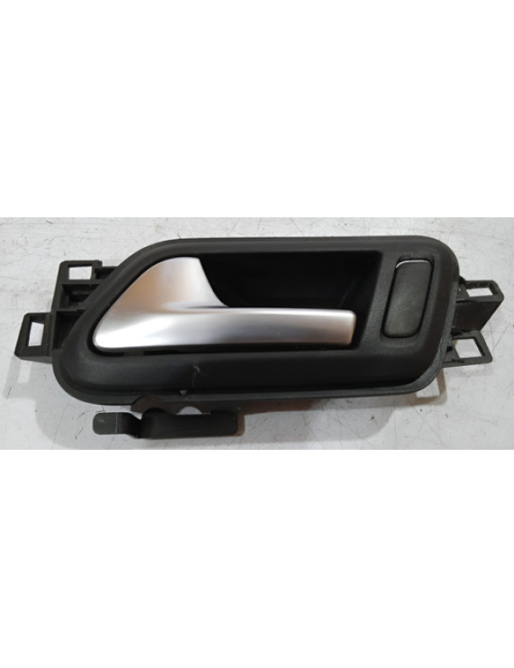 Maçaneta Interna Traseira Esquerda Amarok 2011 - 2015 Traseira