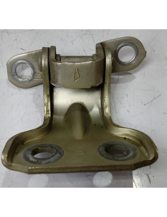 Dobradiça Inferior Porta Tras Dir Daihatsu Terius 2001 2005