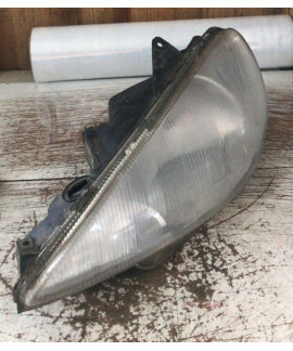 Farol Esquerdo Peugeot 206 1998 - 2003