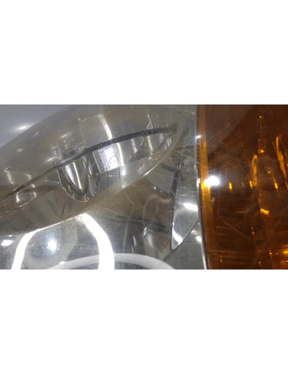 Farol Lado Esquerdo Hyundai Hr 2005 - 2012 Avarias