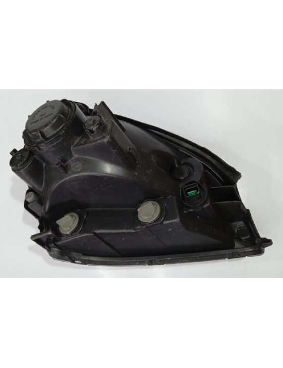 Farol Esquerdo Hyundai Tucson 2004 - 2016 Detalhe