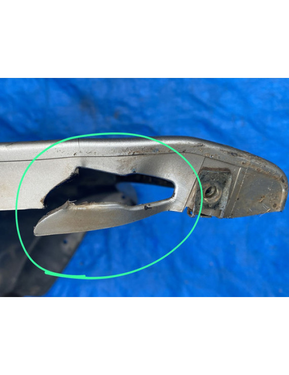 Parachoque Traseiro Xsara Picasso 2008 A 2012 / Detalhe