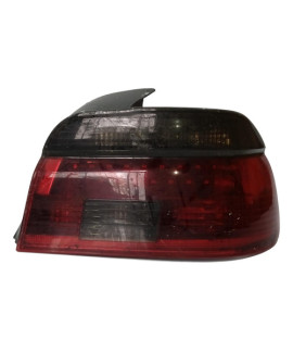 Lanterna Direita Red Black Bmw E39 528i 530i 540i M5 2000 Direito/passageiro Red/black