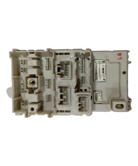 Caixa De Fusíveis Rav4 2.0 2001 - 2005 / 82733-42081   