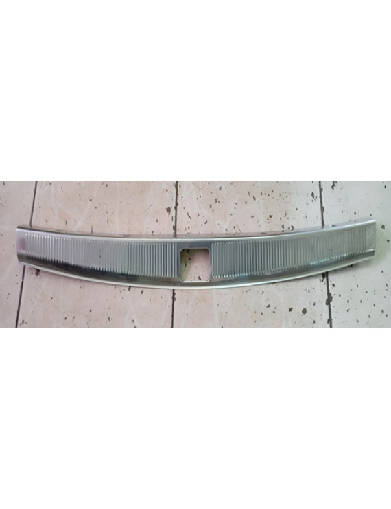 Soleira Do Porta Malas Audi A6 Allroad 2001 - 2005 Prateado