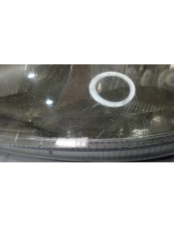 Farol Esquerdo Mercedes Classe A 160 190 1999 - 2005 Detalhe