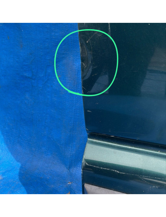 Porta Traseira Esquerda Gm S10 1996 A 2011 Detalhe Esquerda Preto