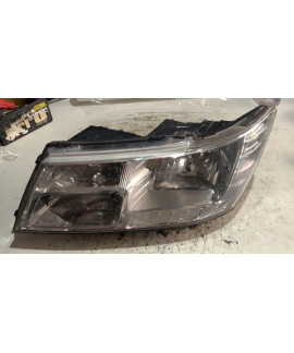 Farol Esquerdo Dodge Journey 2.7 2009 / Avaria