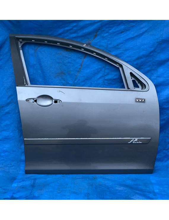 Porta Dianteira Direita Jac J3 Sedan 2010 A 2016 Dianteira Direita Cinza