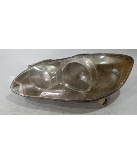 Farol Esquerdo Corolla Fielder 2003 - 2008 / Detalhe