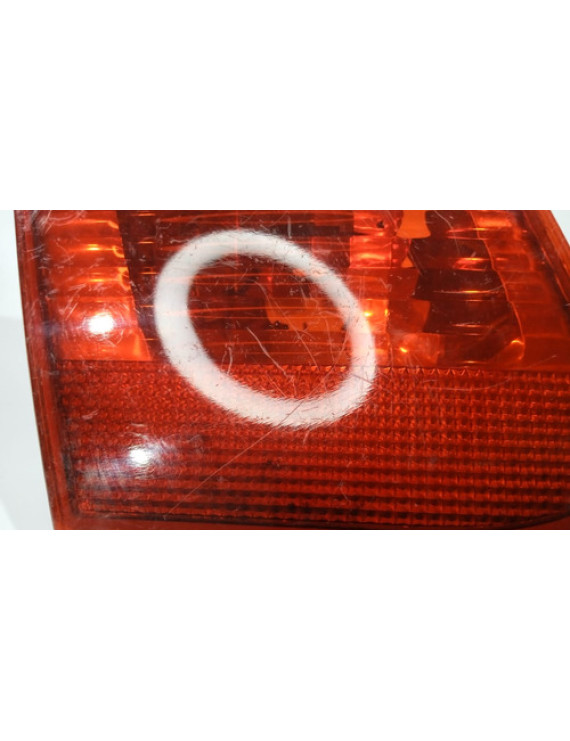 Lanterna Esquerda Tampa Traseira Bmw 320 E46 2002 - 2005