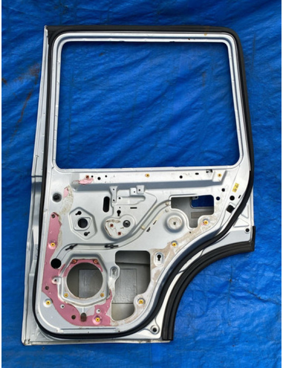 Porta Traseira Direita Freelander 1 2001 - 2006 Detalhes