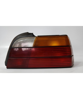 Lanterna Direita Bmw 323 325 328 1996 Direito/passageiro Vermelho