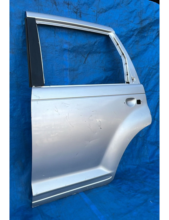 Porta Traseira Esquerda Pt Cruiser 2001 A 2010 Detalhe Esquerda Prateado