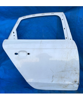 Porta Traseira Direita Audi A4 2009 A 2015 / Detalhe  Traseira Direito Branco