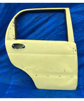 Porta Traseira Direita Chery Qq 2008 Á 2015 / Avaria Amarelo