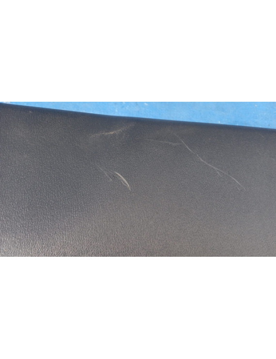 Moldura Lateral Coluna Esquerda Volvo Xc60 2009 - 2015