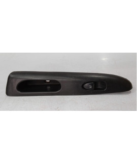 Botão De Vidro Traseiro Direito Chery Qq 2011 - 2015