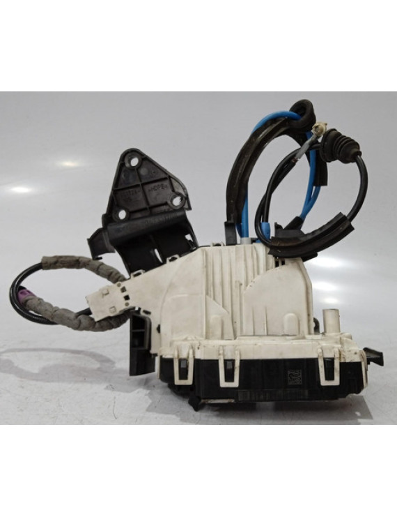 Fechadura Traseira Esquerda Mercedes C180 2008 - 2013
