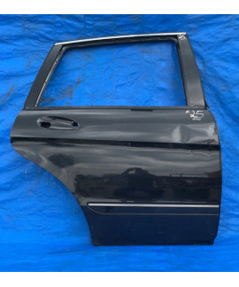 Porta Tras Dir Mercedes R 500 W251 2005 2006 2007 Avaria Traseira Direito Preto Porta Tras Dir Mercedes R 500 W251 2005 2006 2007 Avaria Traseira Direito Preto