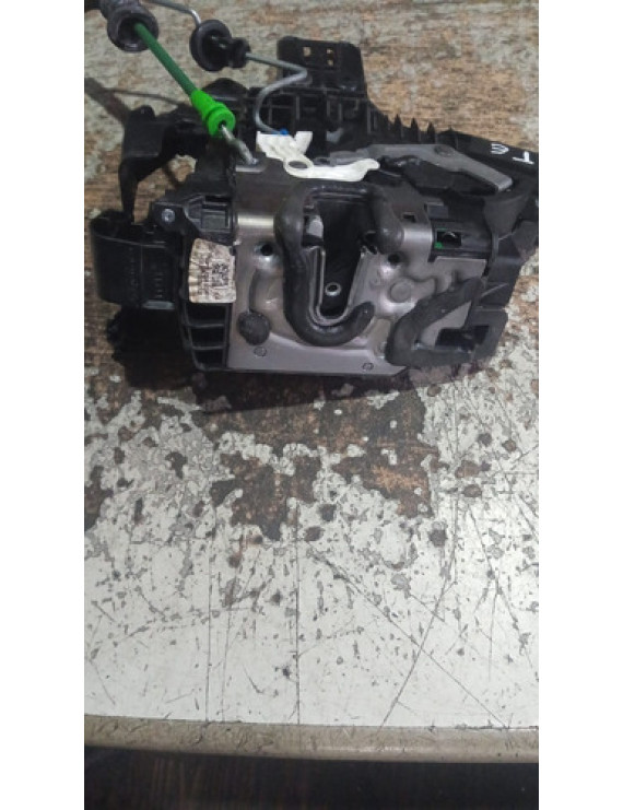 Fechadura Traseira Esquerda C180 C200 C250 C300 2018
