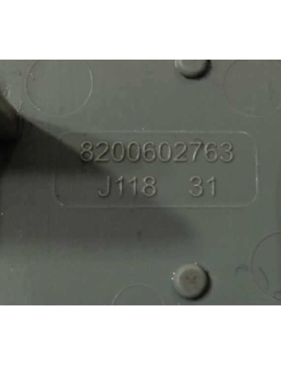 Pisca Paralama Esquerdo Sandero 2009 - 2013 Cinza