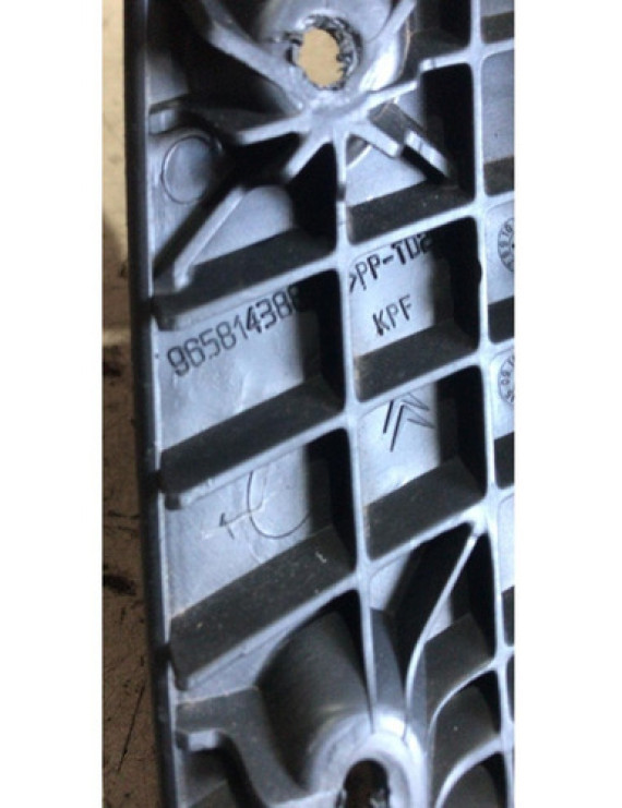 Suporte Descanso Pé Peugeot 208 2013 - 2015 / 9658143880
