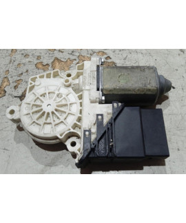 Motor Do Vidro Dianteiro Esquerdo Jetta 2004 / Compare