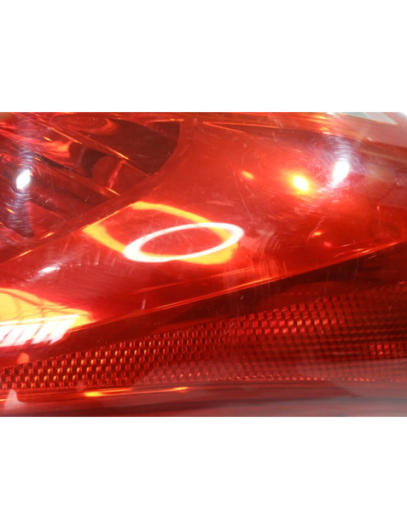 Lanterna Traseira Direito Hyundai Hb20 Hatch 2011 - 2015