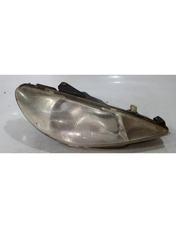 Farol Direito Peugeot 206 1998 1999 2000 2001 / Detalhe Direito