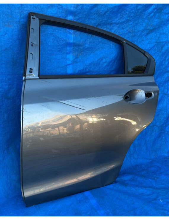 Porta Traseira Esquerda Civic G9 2012 A 2016 Detalhe Traseira Esquerda Cinza