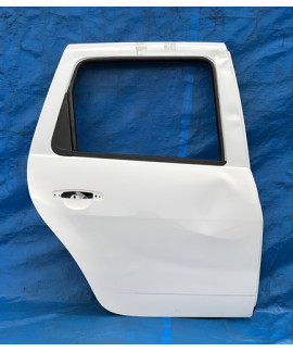 Porta Traseira Direita Duster Oroch 2016 A 2021 Avaria - Traseira - Direita - Branco