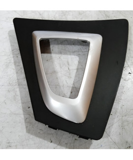 Moldura Alavanca De Câmbio Bmw 135 2015 Preto