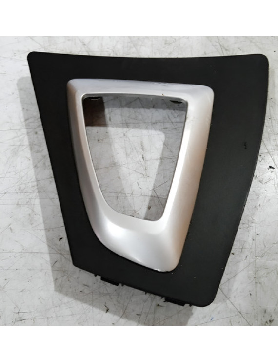Moldura Alavanca De Câmbio Bmw 135 2015 Preto