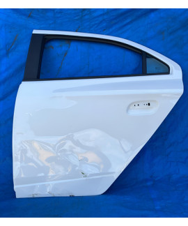 Porta Traseira Esquerda Onix Prisma 2013 Á 2019 Avaria Traseira Direita Branco