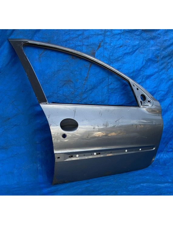 Porta Dianteira Direita Peugeot 206 2001 A 2012 Detalhes