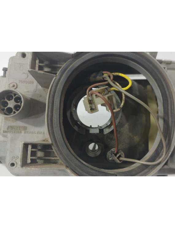 Farol Direito Chevrolet Omega 1992  1998 Direito/passageiro