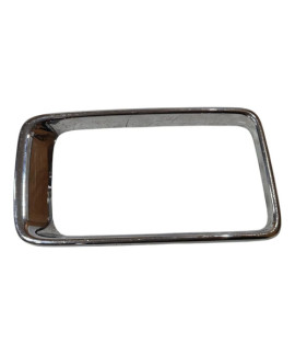 Moldura Da Grade Dianteira Cherokee 2014 - 2018 Prateado Brilhante