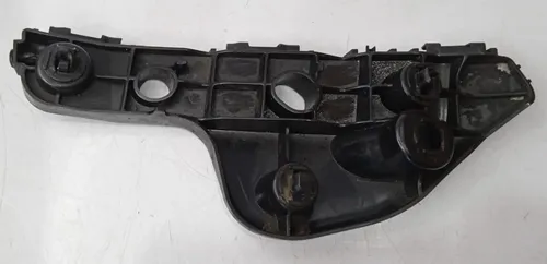 Guia Parachoque Dianteiro Esquerdo Toyota Yaris 2019 - 2023