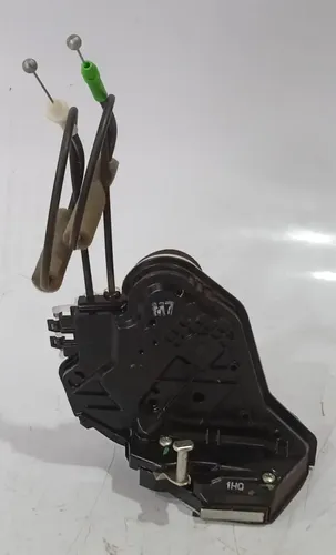 Fechadura Traseira Esquerda Hilux 2016 2017 2018 2019 2020