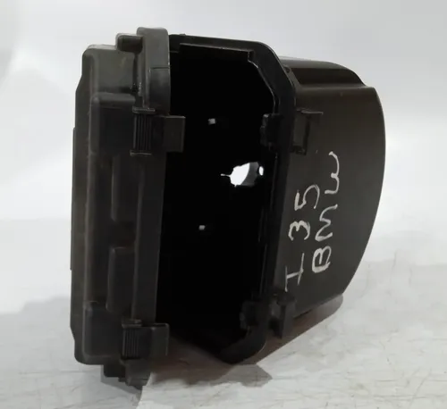 Suporte Caixa Fusíveis Bmw 135 2015